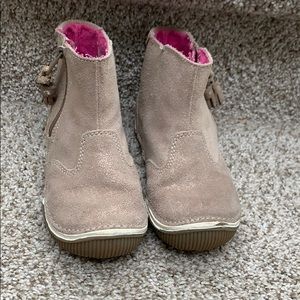 Little girls stride rite boots